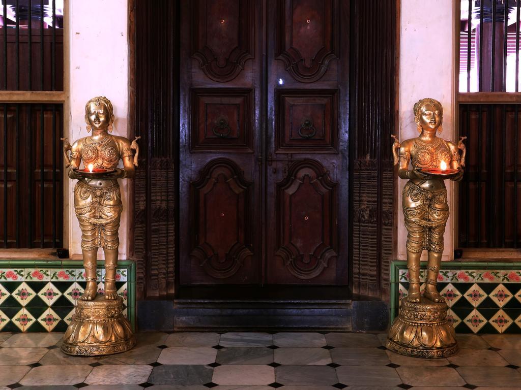 Chettinadu Mansion - An Authentic Heritage Palace Kānādukāttān Exterior foto
