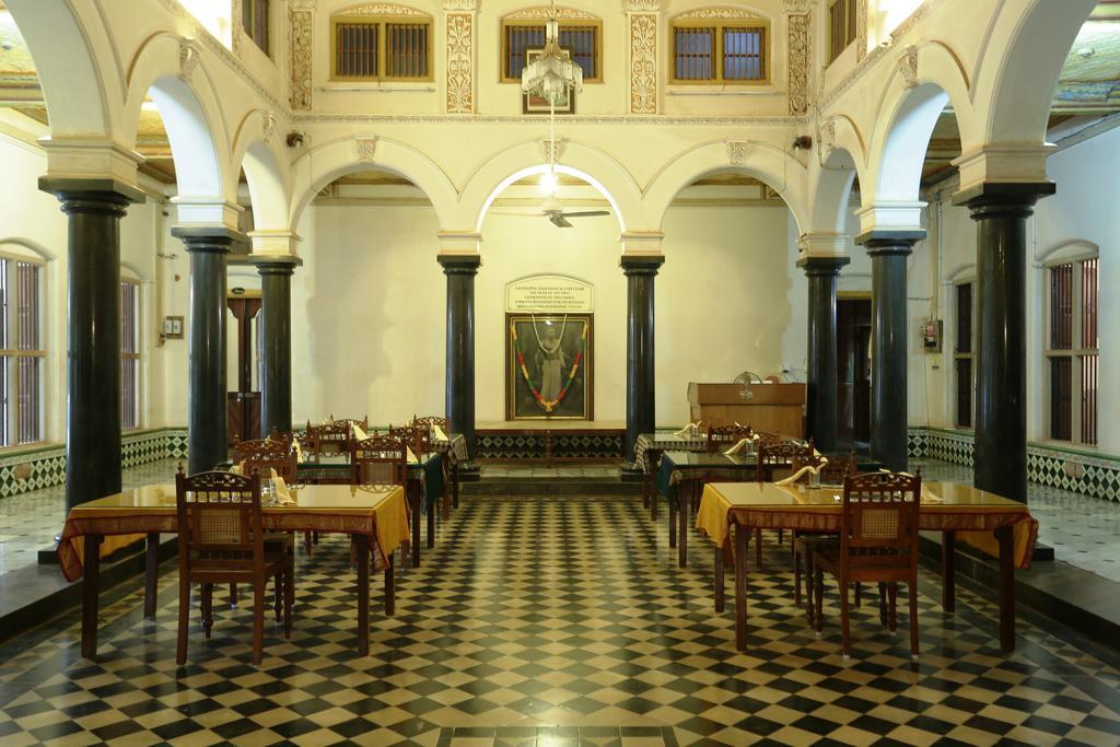 Chettinadu Mansion - An Authentic Heritage Palace Kānādukāttān Exterior foto